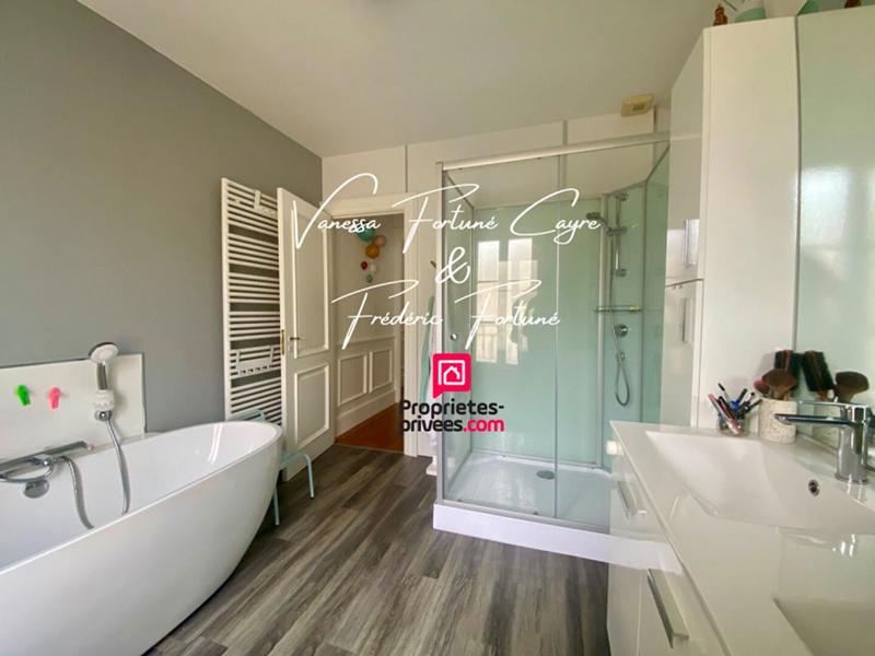 Maison - 150 m² - 5 pièces