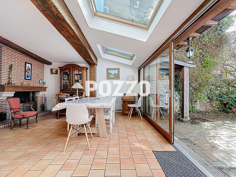 Maison - 159 m² - 6 pièces