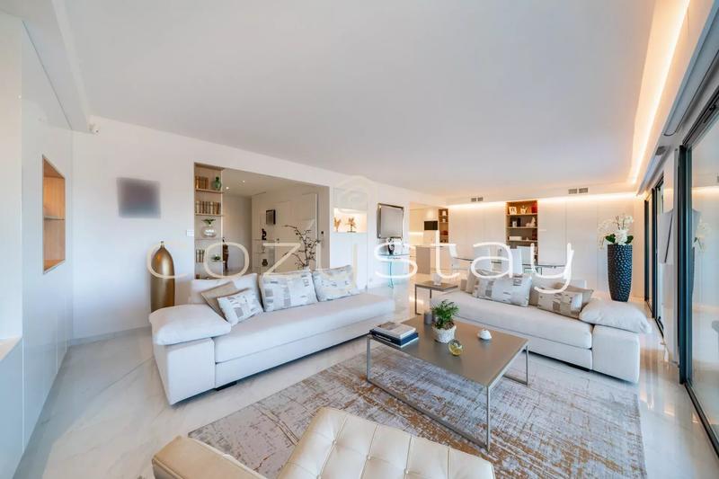 Appartement - 121 m² - 4 pièces