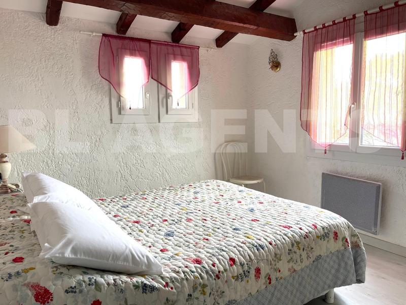 Maison - 224 m² - 9 pièces