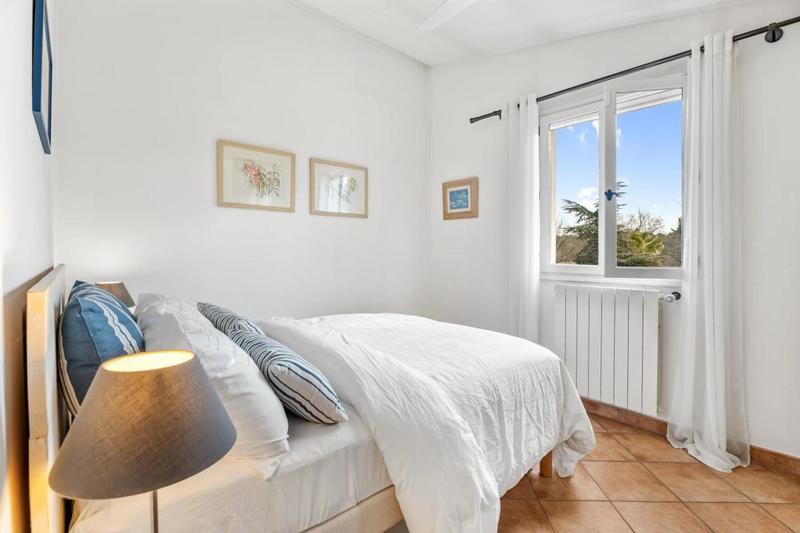 Villa - 107 m² - 6 pièces