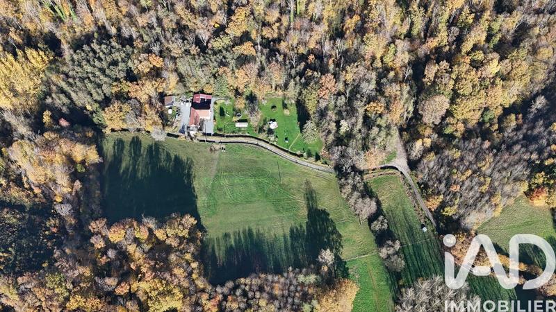 Maison - 290 m² - 9 pièces