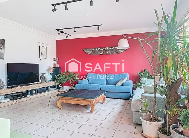 Maison - 219 m² - 8 pièces