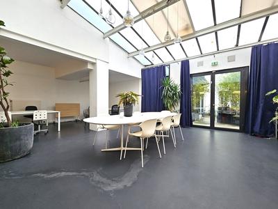 Bureau - 122 m²