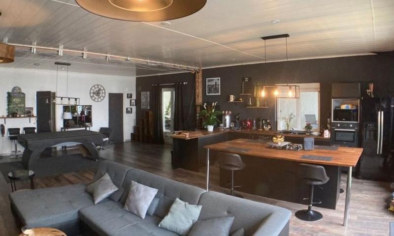 Maison - 266 m² - 7 pièces