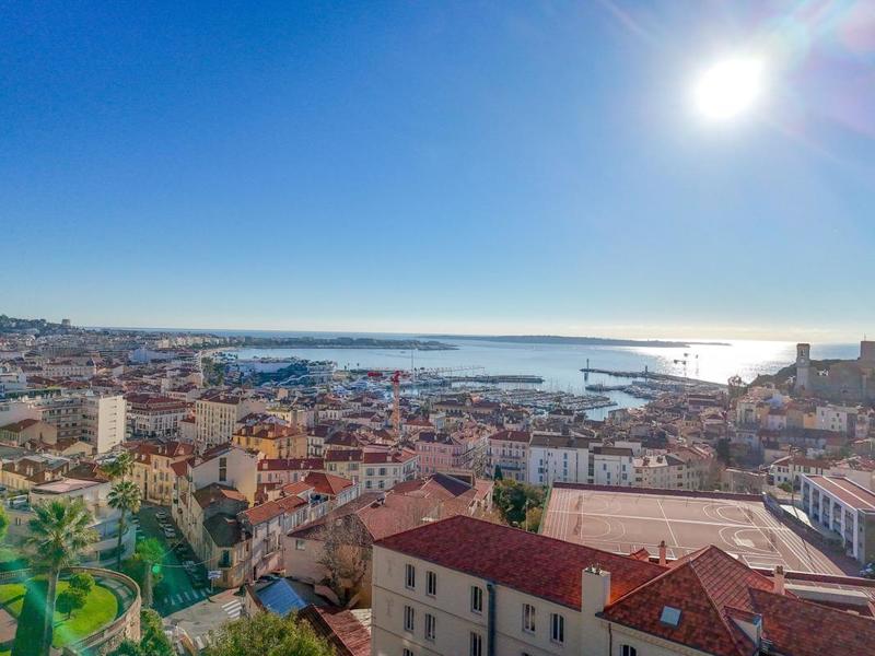 Appartement - 60 m² - 2 pièces