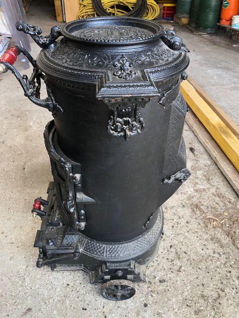 Poêle Choubersky Année des années 1850 en bon état