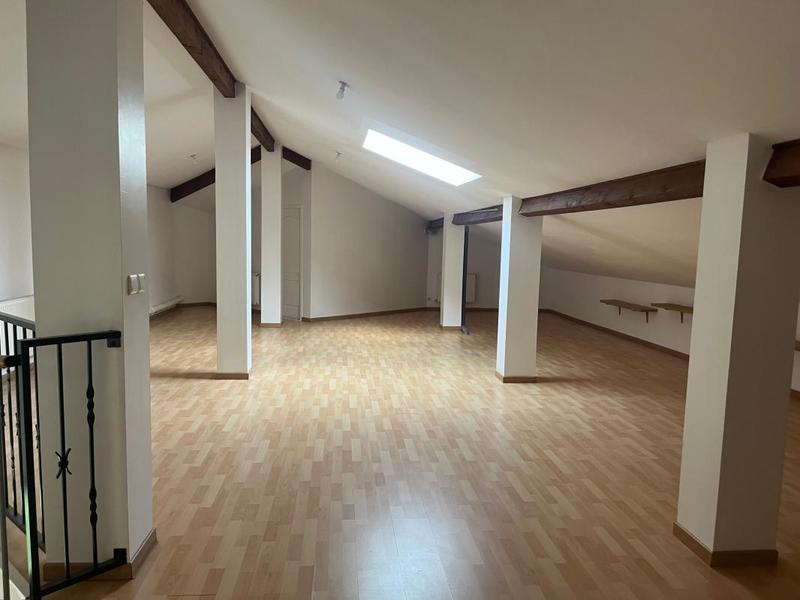 Maison - 191 m² - 6 pièces