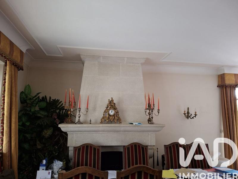 Maison - 248 m² - 7 pièces