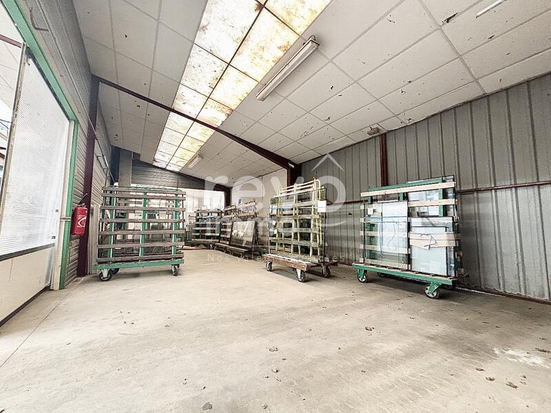 Local d'activités - 2 100 m²