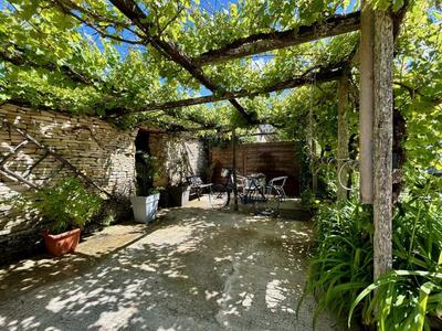 Corps de ferme - 177 m² - 11 pièces