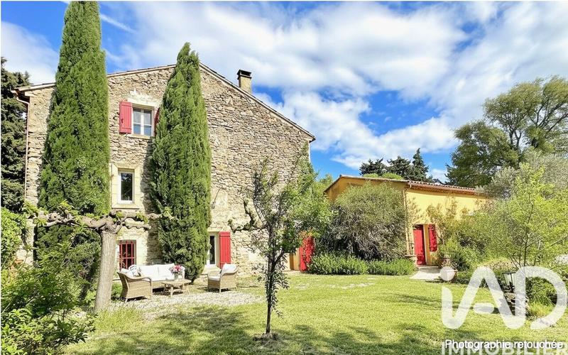 Maison - 300 m² - 10 pièces