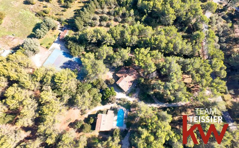 Maison - 301 m² - 5 pièces