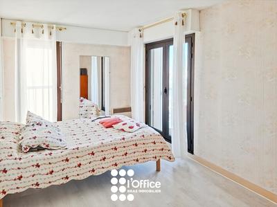 Appartement - 105 m² - 5 pièces