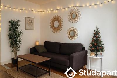 Chambre - 10 m² - 1 pièce