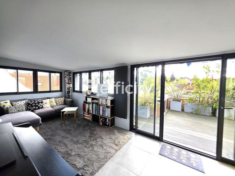 Appartement - 110 m² - 5 pièces