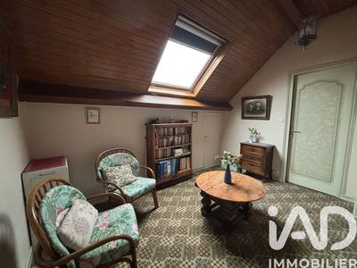 Maison - 200 m² - 8 pièces