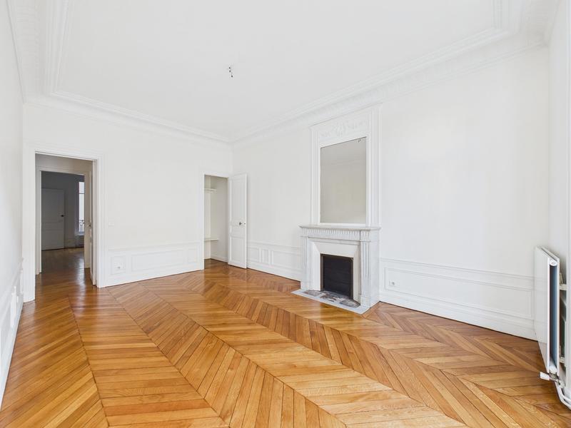 Appartement - 142 m² - 5 pièces