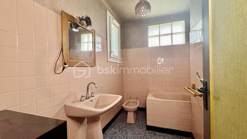 Maison traditionnelle - 93 m² - 5 pièces