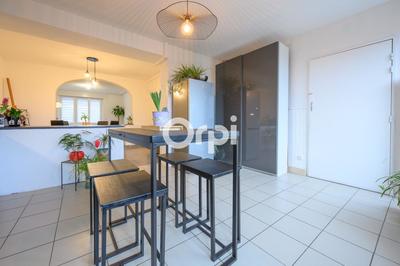 Maison - 94 m² - 4 pièces