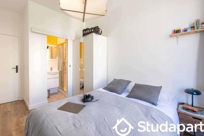 Chambre - 14 m² - 1 pièce