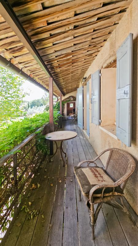 Maison - 500 m² - 8 pièces