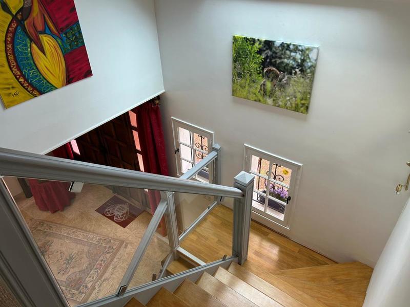 Maison - 338 m² - 7 pièces