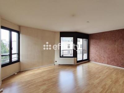 Appartement - 95 m² - 5 pièces