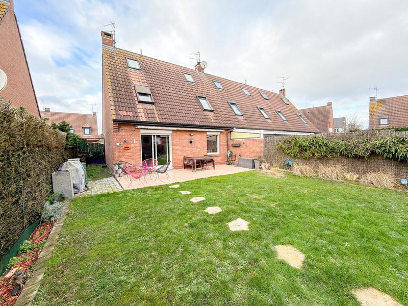 Maison - 84 m² - 5 pièces