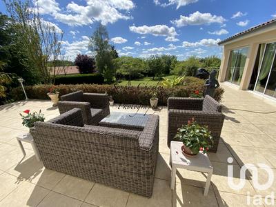 Maison - 294 m² - 7 pièces