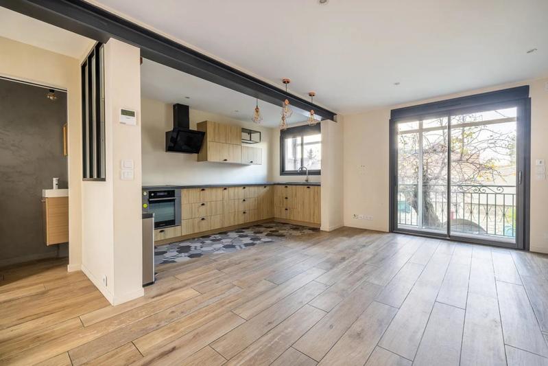 Maison - 96 m² - 4 pièces