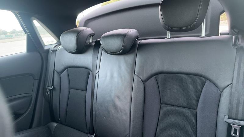 Audi A1 sportback I 1.6 Tdi 90 s line