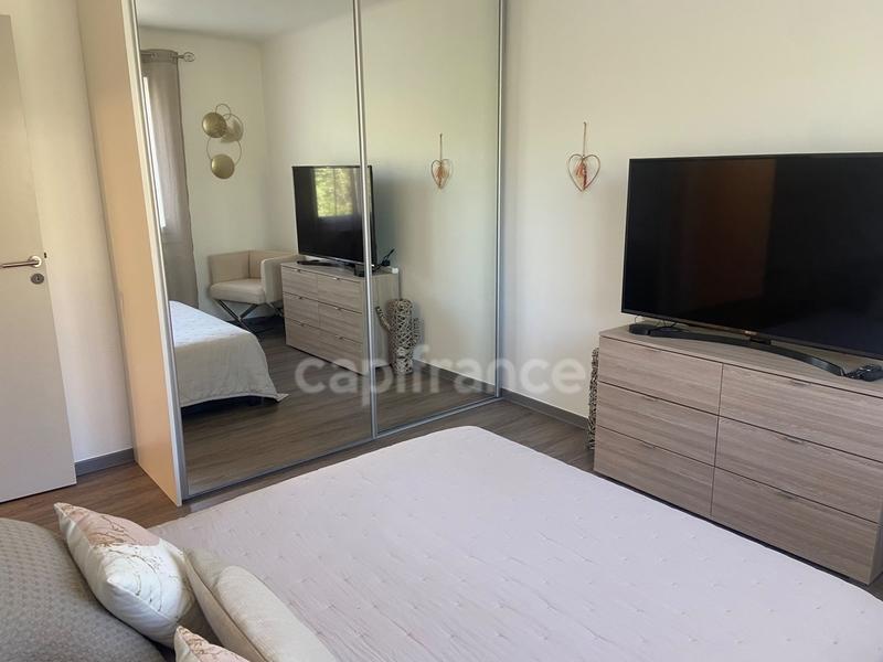 Maison - 90 m² - 3 pièces