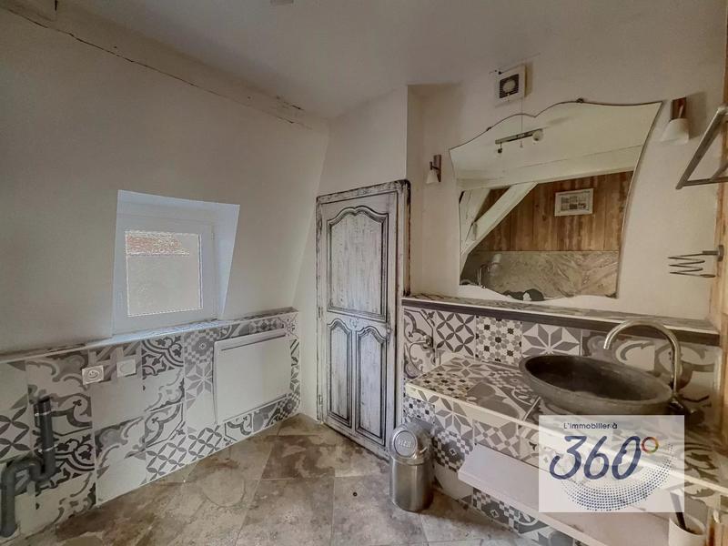 Appartement - 118 m² - 2 pièces