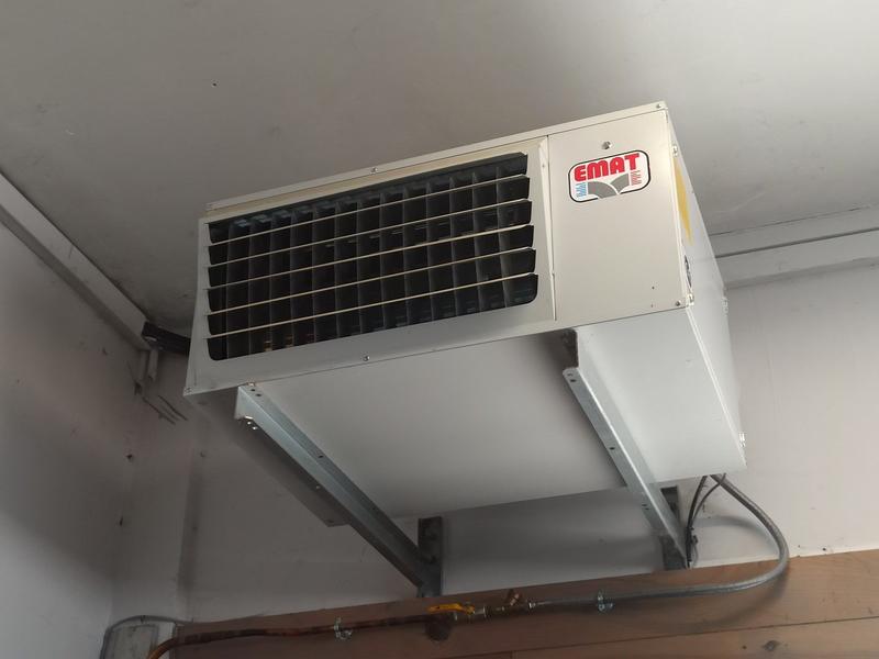 Local commercial - 1 500 m²