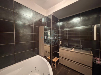 Appartement - 109 m² - 5 pièces