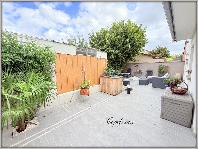 Maison - 115 m² - 6 pièces