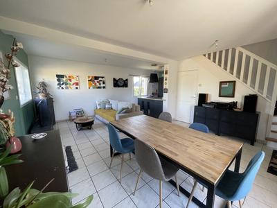 Maison contemporaine - 98 m² - 6 pièces