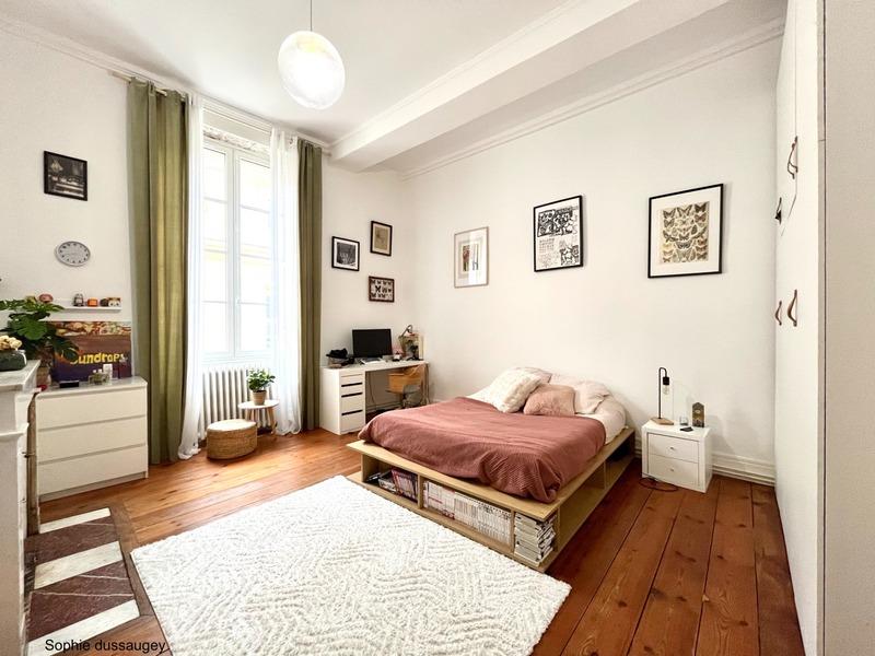 Appartement bourgeois - 147 m² - 5 pièces