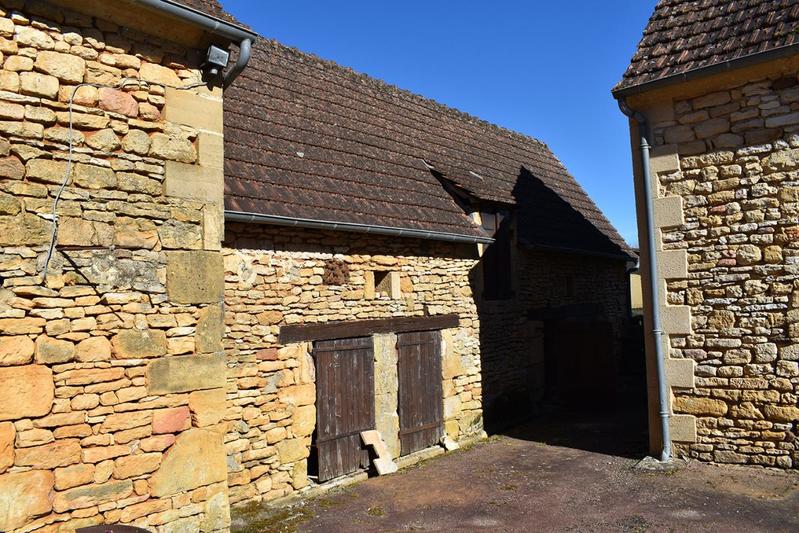 Maison - 252 m² - 12 pièces