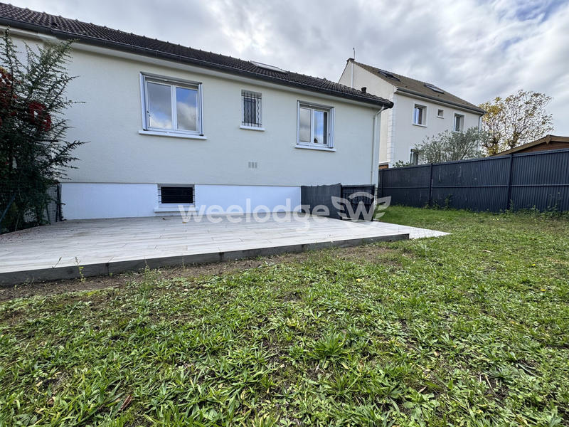 Maison - 75 m² - 5 pièces