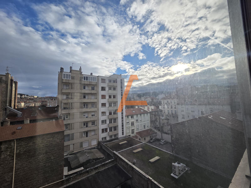 Appartement - 65 m² - 2 pièces