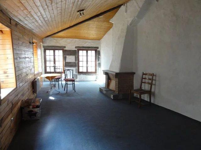 Appartement - 65 m² - 2 pièces