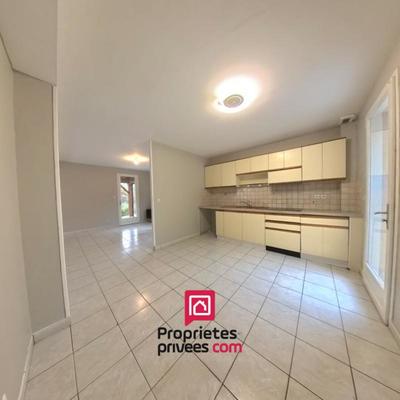 Maison - 92 m² - 4 pièces