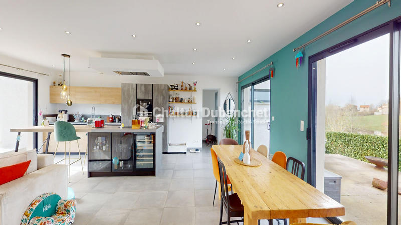 Maison - 158 m² - 5 pièces