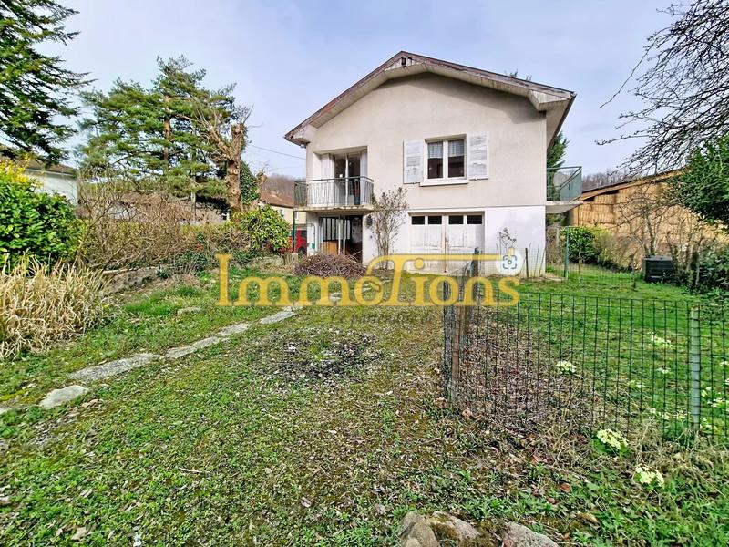 Maison - 90 m² - 4 pièces