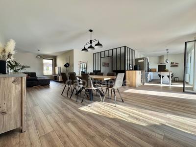 Appartement - 105 m² - 3 pièces