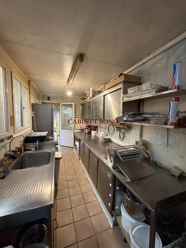 Fonds de commerce - 150 m²