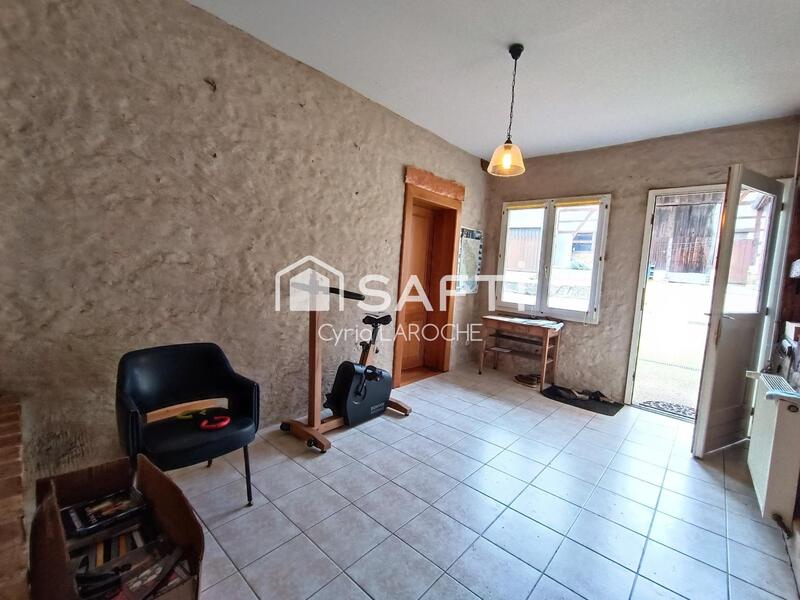 Maison - 309 m² - 9 pièces