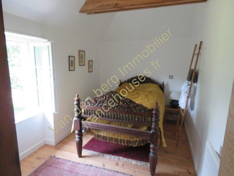 Maison - 184 m² - 6 pièces